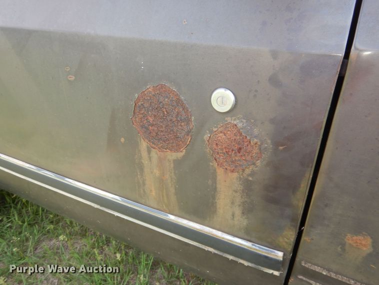 image for item DN1551 1986 GMC Suburban 2500  SUV