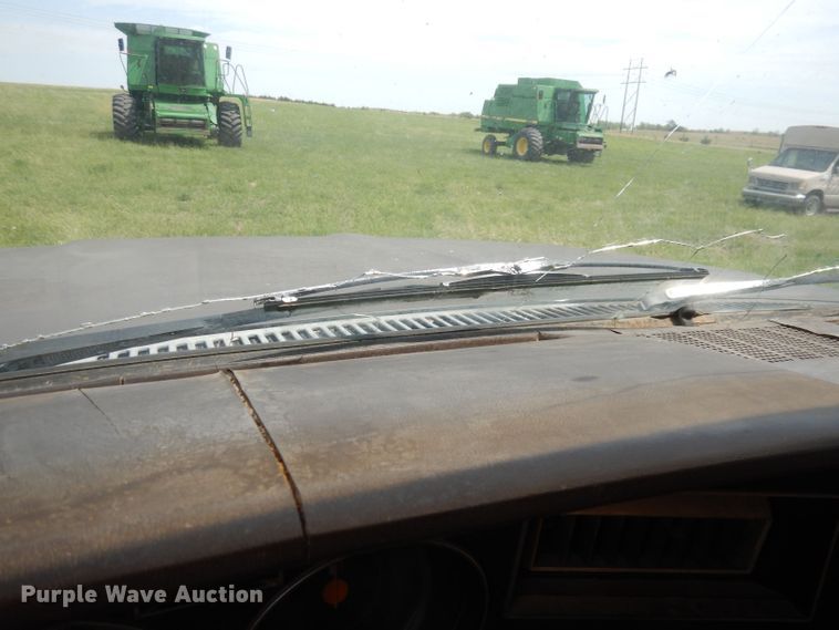 image for item DN1551 1986 GMC Suburban 2500  SUV