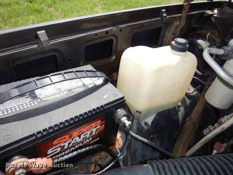 image for item DN1551 1986 GMC Suburban 2500  SUV