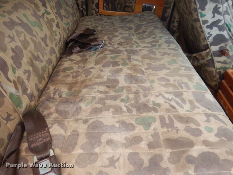 image for item DN1551 1986 GMC Suburban 2500  SUV