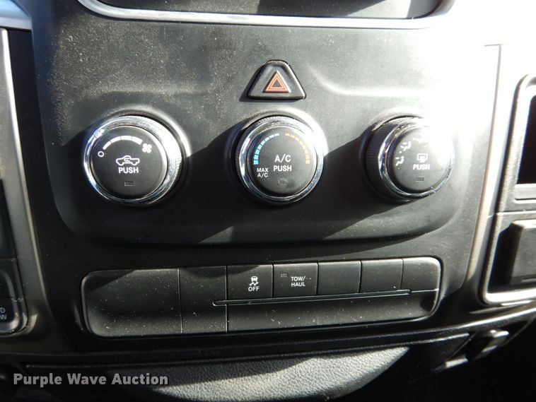 image for item DN7356 2013 Dodge Ram 1500  Quad Cab pickup truck