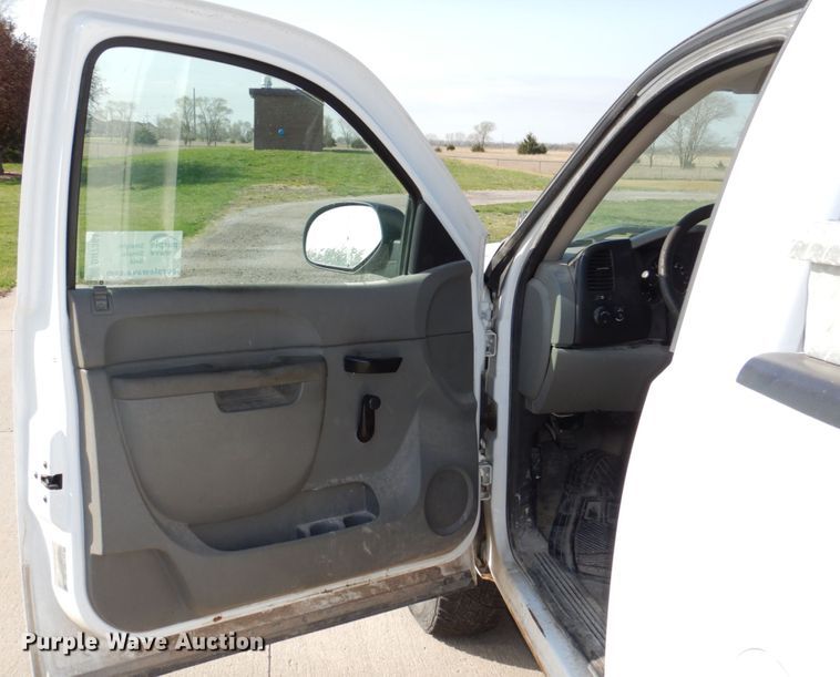 image for item DN7364 2011 Chevrolet Silverado 1500  pickup truck