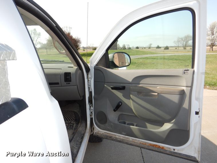 image for item DN7364 2011 Chevrolet Silverado 1500  pickup truck