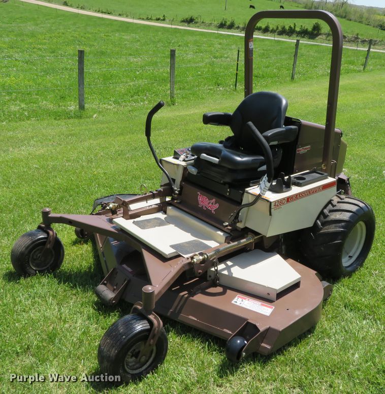 image for item DN7969 2005 Grasshopper 428D  ZTR lawn mower