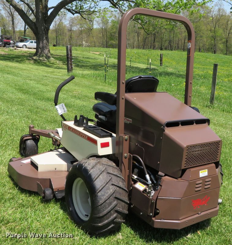 image for item DN7969 2005 Grasshopper 428D  ZTR lawn mower