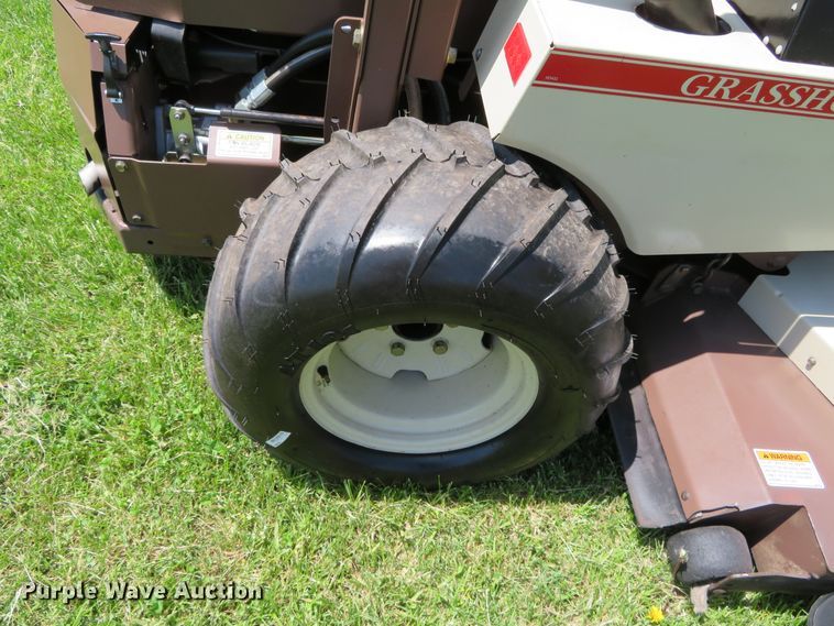 image for item DN7969 2005 Grasshopper 428D  ZTR lawn mower
