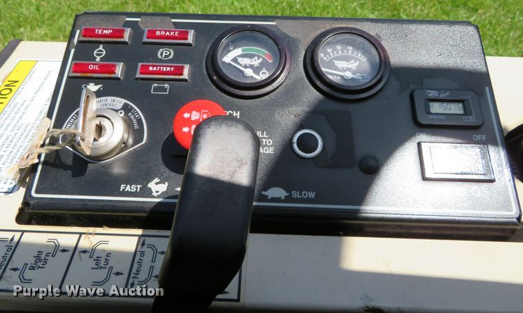 image for item DN7969 2005 Grasshopper 428D  ZTR lawn mower