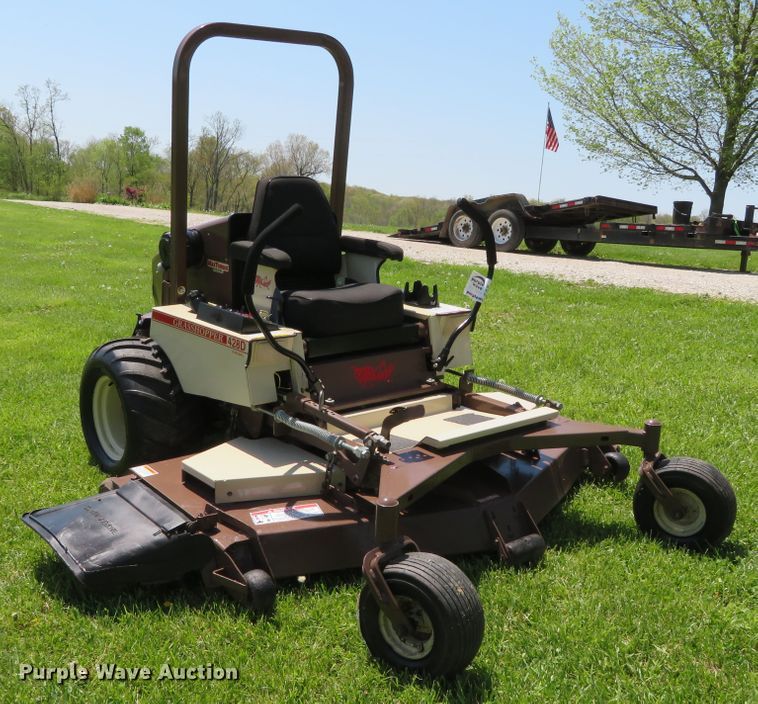 image for item DN7970 2005 Grasshopper 428D  ZTR lawn mower