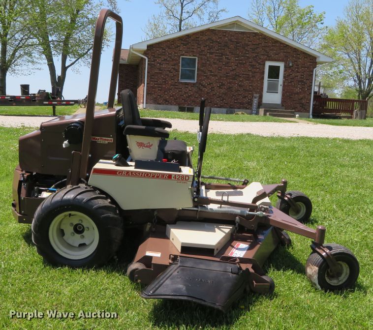 image for item DN7970 2005 Grasshopper 428D  ZTR lawn mower