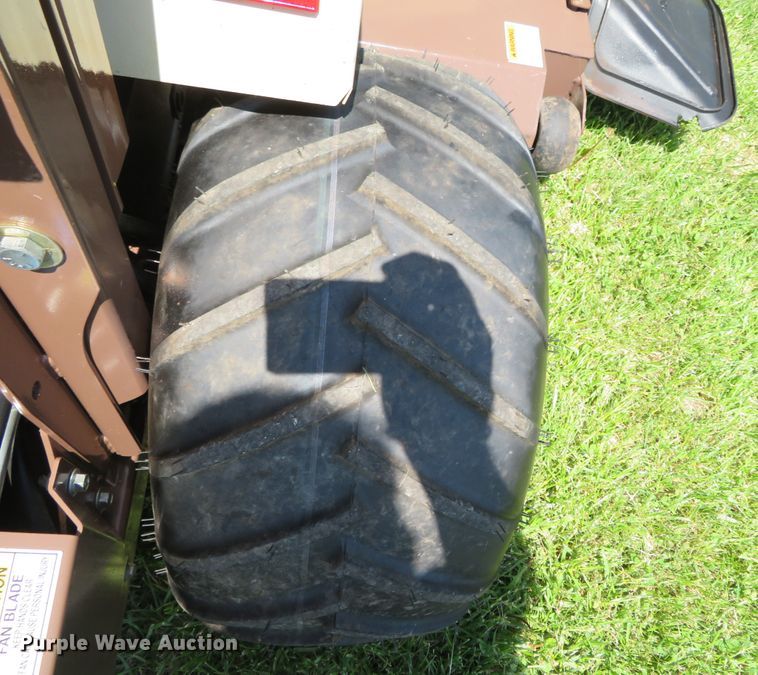 image for item DN7970 2005 Grasshopper 428D  ZTR lawn mower