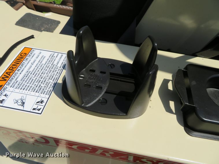 image for item DN7970 2005 Grasshopper 428D  ZTR lawn mower