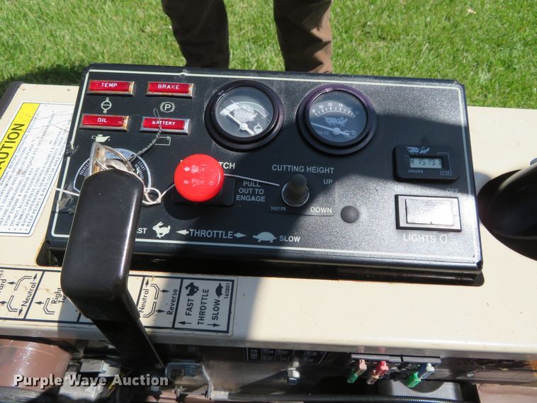 image for item DN7970 2005 Grasshopper 428D  ZTR lawn mower