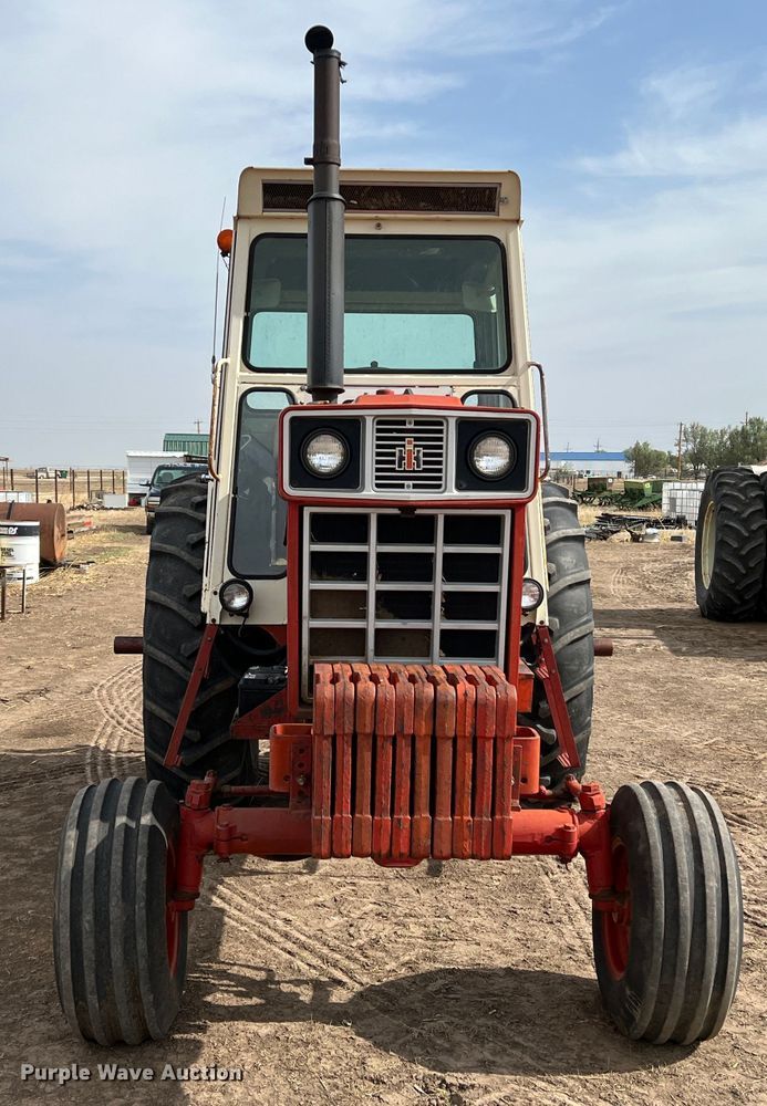 image for item DR1345 International Farmall 1466  tractor