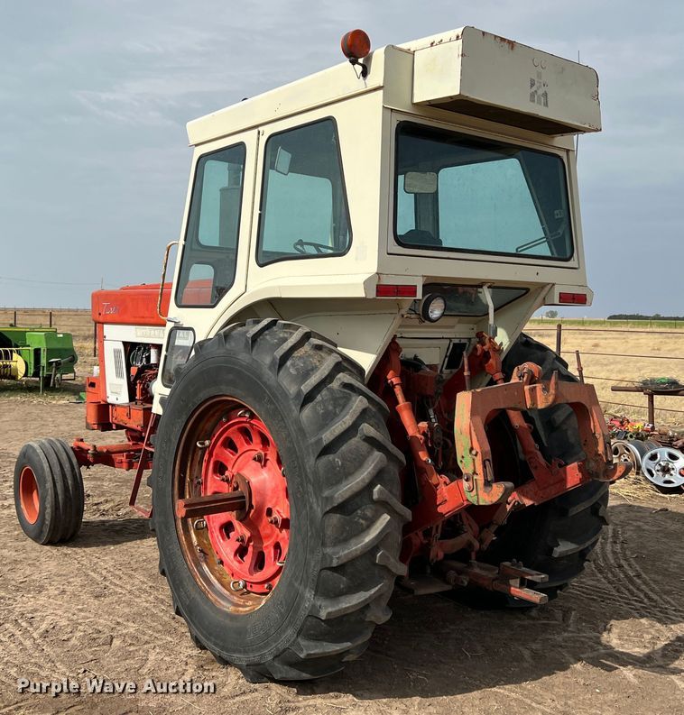 image for item DR1345 International Farmall 1466  tractor