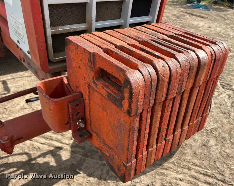 image for item DR1345 International Farmall 1466  tractor