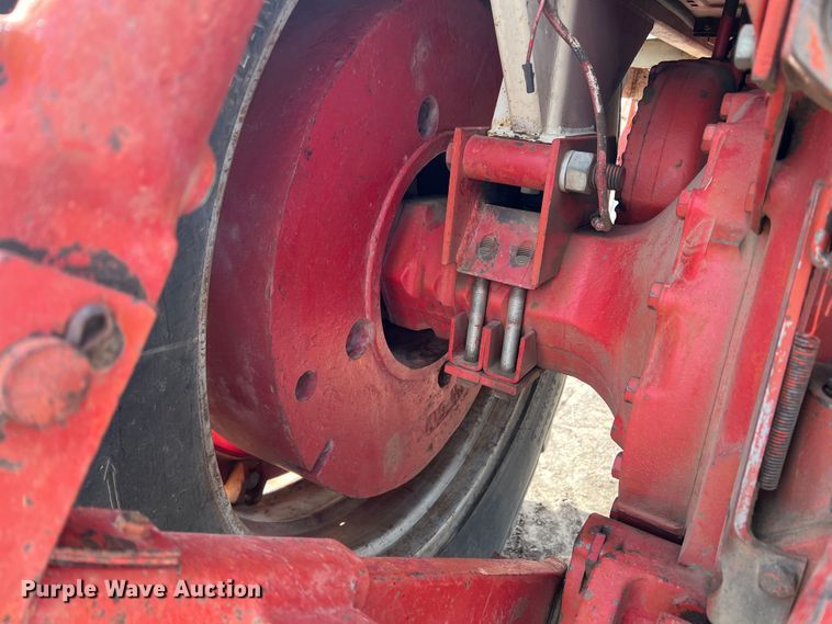 image for item DR1345 International Farmall 1466  tractor