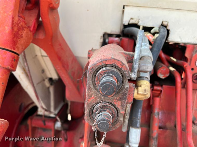 image for item DR1345 International Farmall 1466  tractor