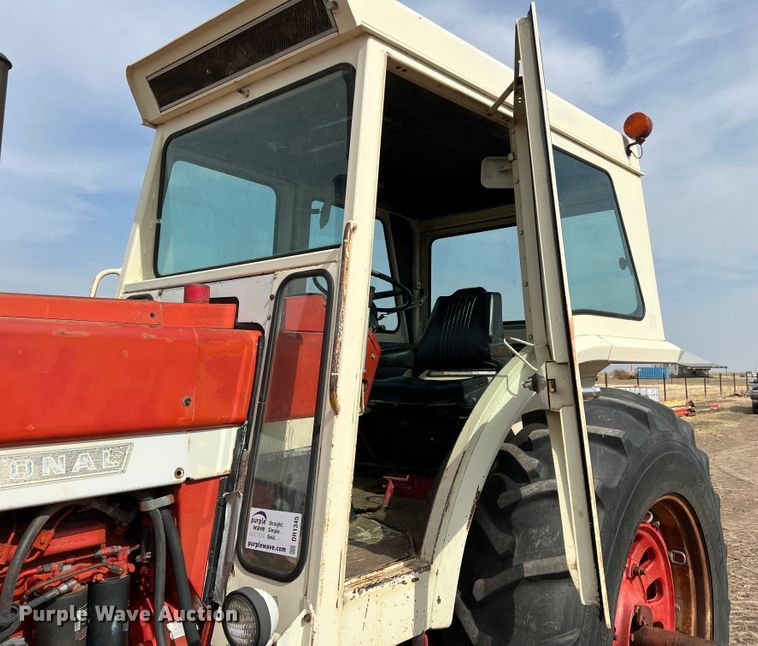 image for item DR1345 International Farmall 1466  tractor