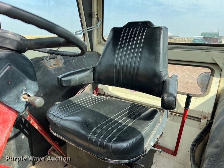 image for item DR1345 International Farmall 1466  tractor