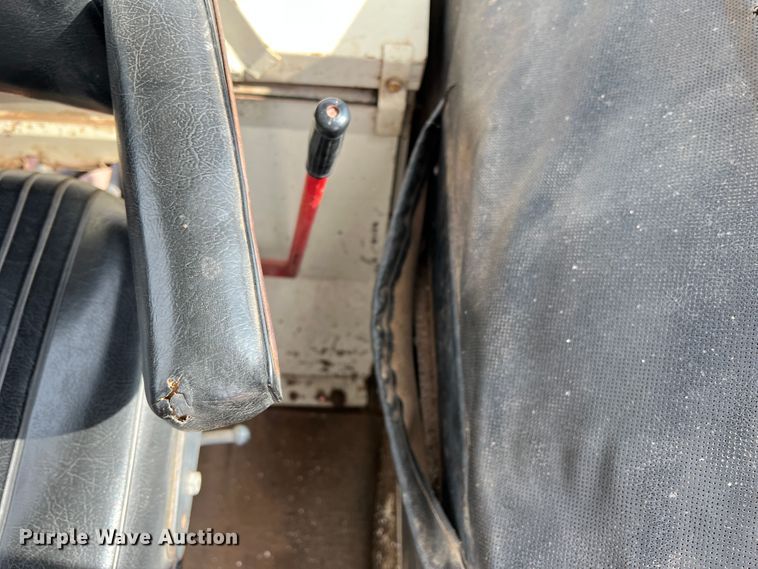 image for item DR1345 International Farmall 1466  tractor