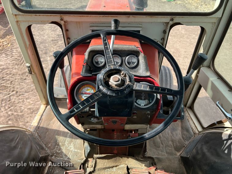 image for item DR1345 International Farmall 1466  tractor