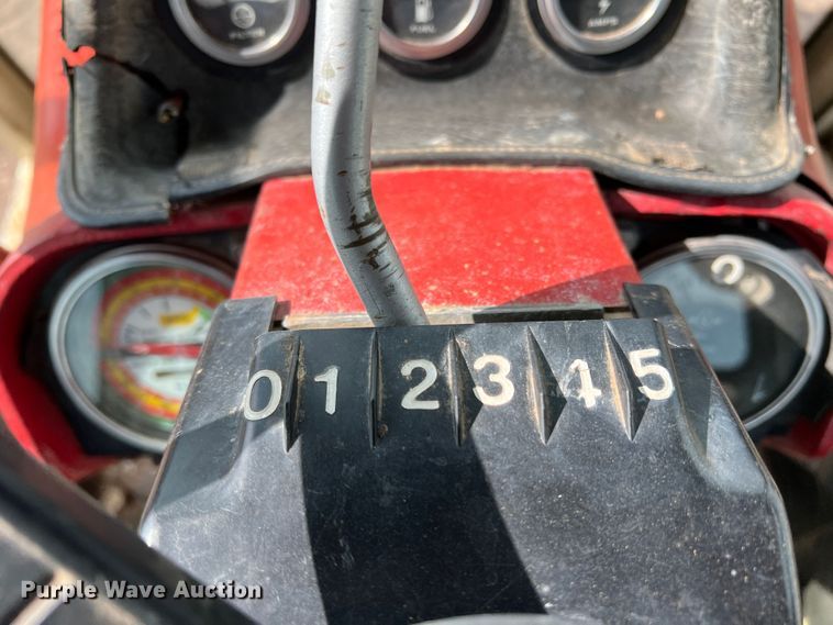 image for item DR1345 International Farmall 1466  tractor