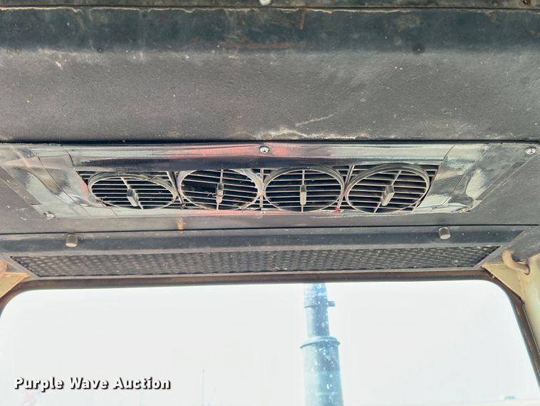 image for item DR1345 International Farmall 1466  tractor