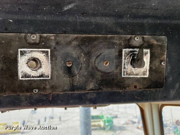 image for item DR1345 International Farmall 1466  tractor