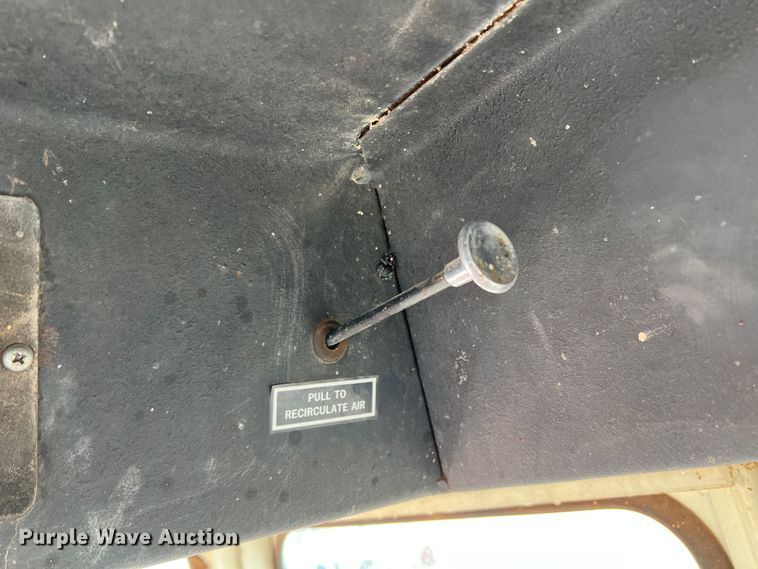 image for item DR1345 International Farmall 1466  tractor