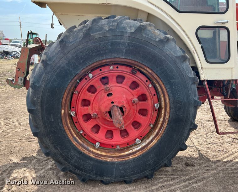 image for item DR1345 International Farmall 1466  tractor