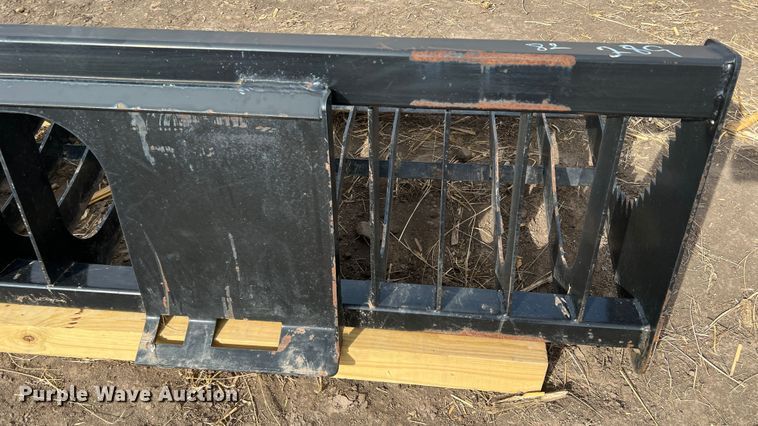 image for item DR1347 83"W skid steer rock bucket