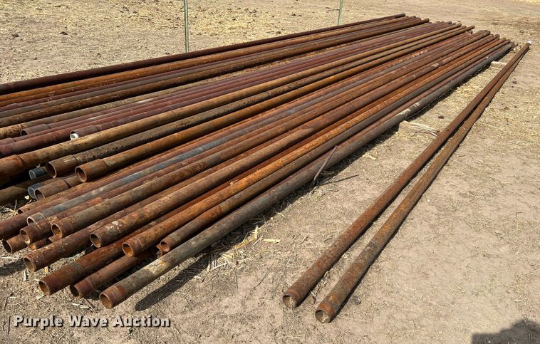 image for item DR1348 (50) joints of 2 7/8" diameter pipe