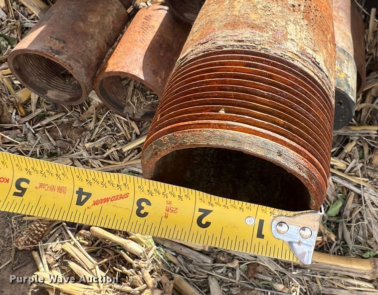 image for item DR1348 (50) joints of 2 7/8" diameter pipe