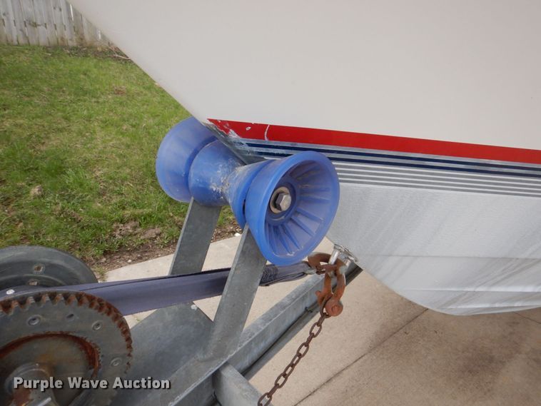 image for item DS8012 1990 Bayliner Ciera B2556  boat