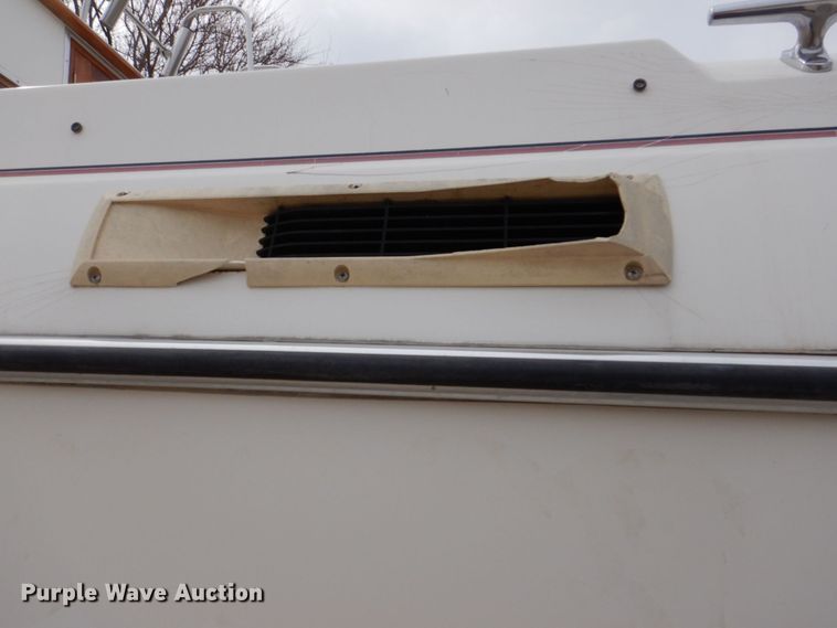 image for item DS8012 1990 Bayliner Ciera B2556  boat