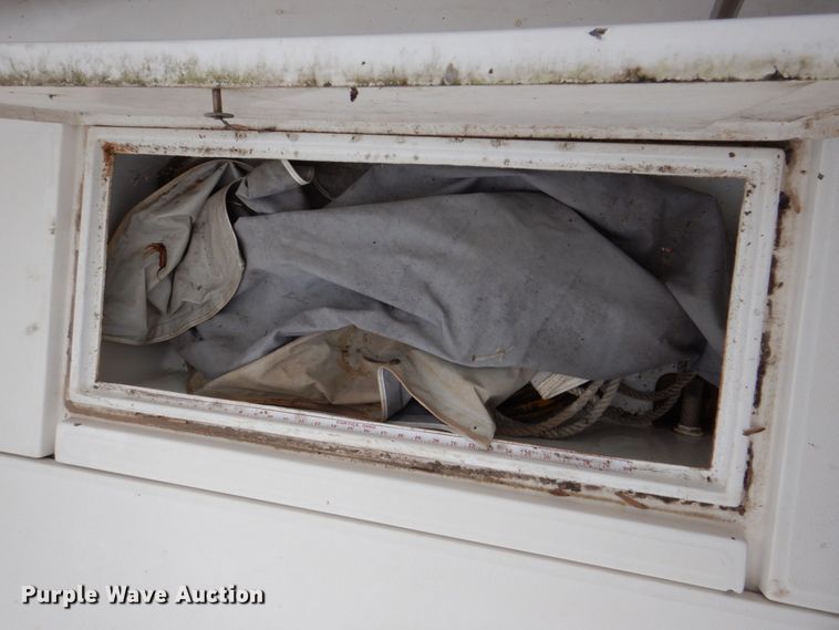 image for item DS8012 1990 Bayliner Ciera B2556  boat