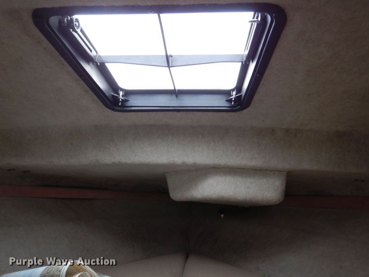 image for item DS8012 1990 Bayliner Ciera B2556  boat