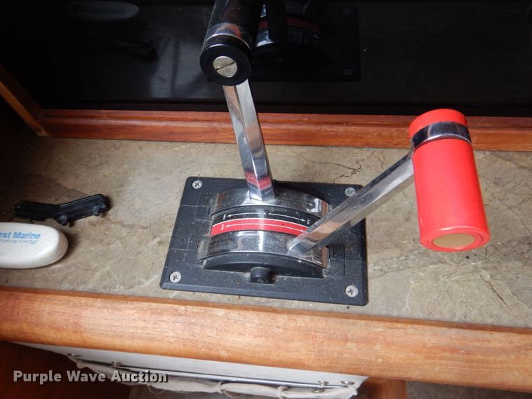 image for item DS8012 1990 Bayliner Ciera B2556  boat