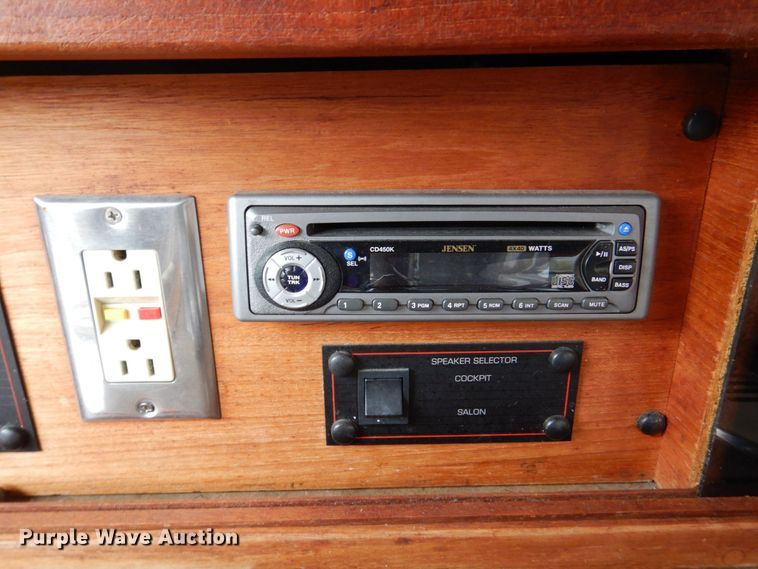 image for item DS8012 1990 Bayliner Ciera B2556  boat