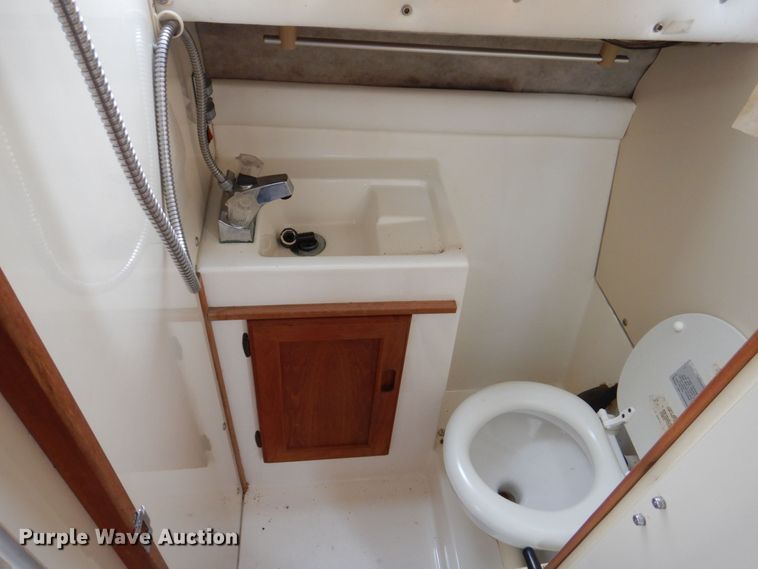 image for item DS8012 1990 Bayliner Ciera B2556  boat