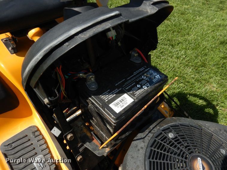 image for item DT9867 Cub Cadet LT1024  lawn mower