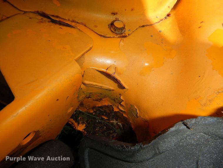 image for item DT9867 Cub Cadet LT1024  lawn mower