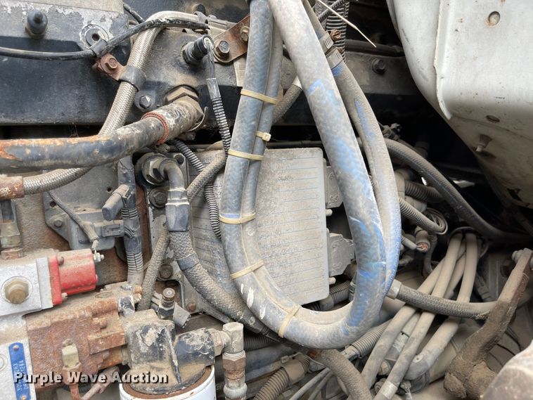 image for item ED9393 1993 Ford Aero Max L9000  toter truck