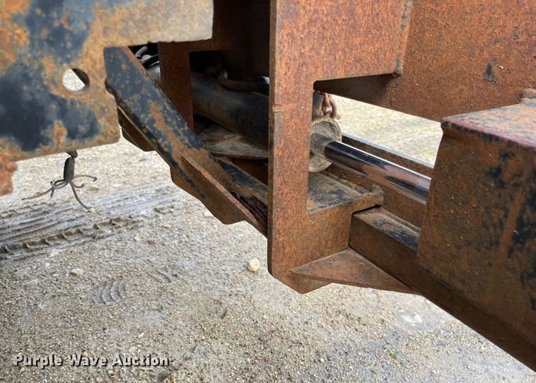 image for item ED9393 1993 Ford Aero Max L9000  toter truck