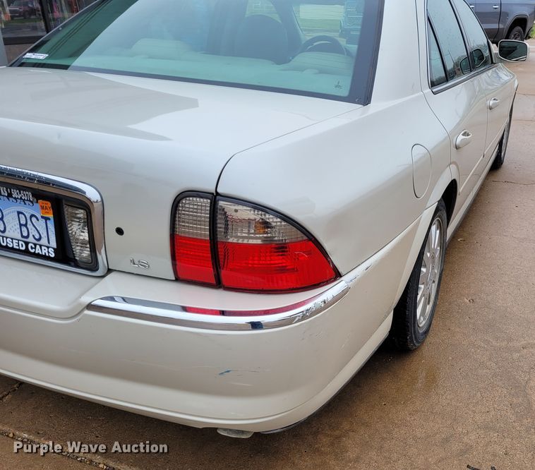 image for item FC9114 2004 Lincoln LS