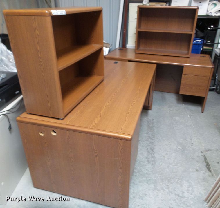 image for item HF9987 Office furniture