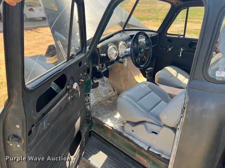 image for item IG9420 1952 Chevrolet 3100  pickup truck