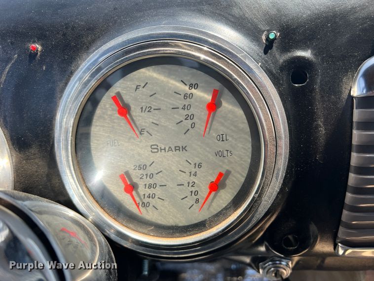 image for item IG9420 1952 Chevrolet 3100  pickup truck