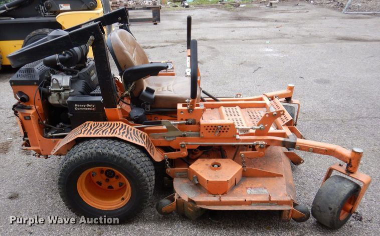 image for item IM9966 2013 Scag Turf Tiger  ZTR lawn mower