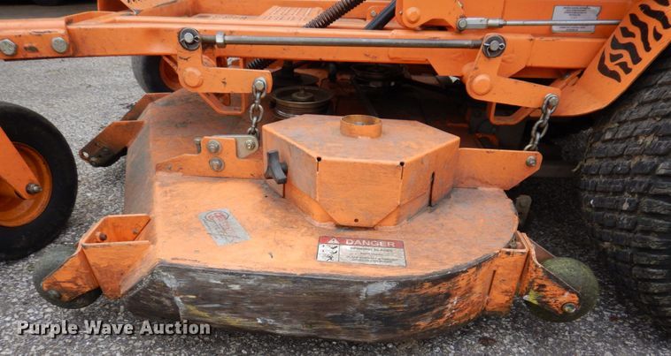 image for item IM9966 2013 Scag Turf Tiger  ZTR lawn mower